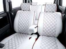 c*g様 ★ホンダフュージョン★ホワイト ダイヤモンドキルティング 社外シート ☆ホンダフュージョン☆ホワイト ダイヤモンドキルティング 社外